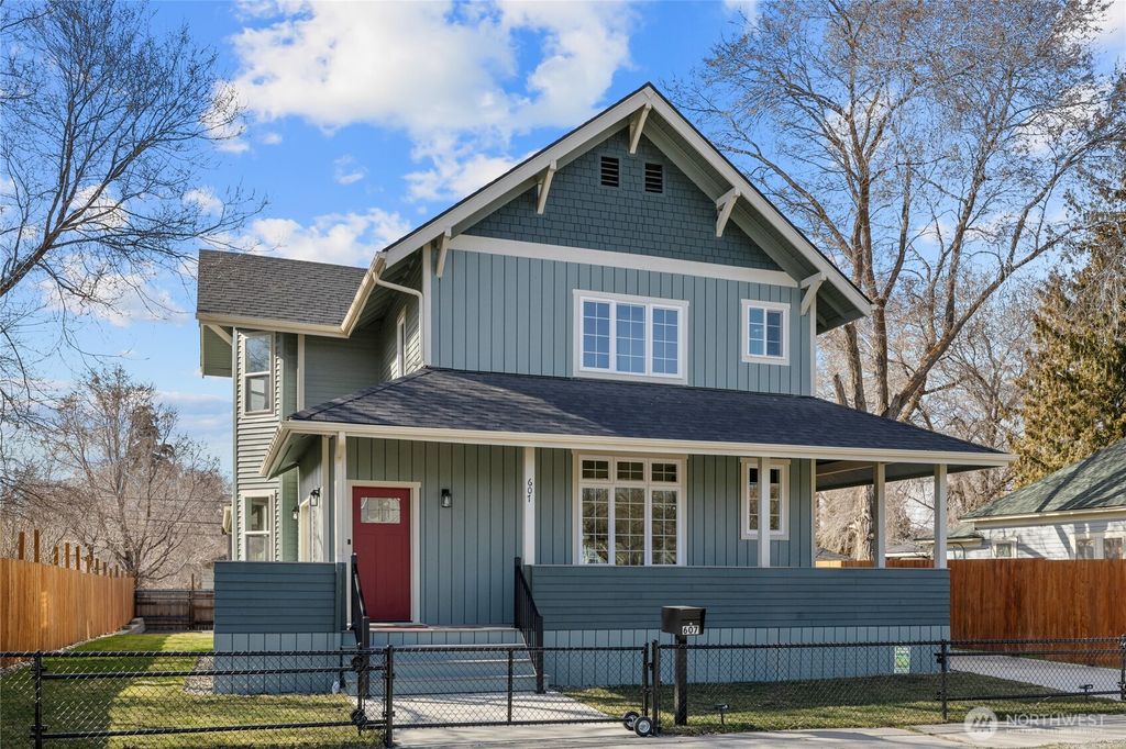 Photo of 607 N kittitas Street, Ellensburg, WA 98926 (MLS # 2491690)