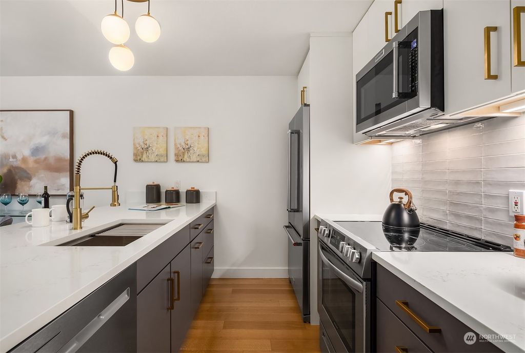 Photo of 5834 NE 75th Street #B207, Seattle, WA 98115 (MLS # 2194879)
