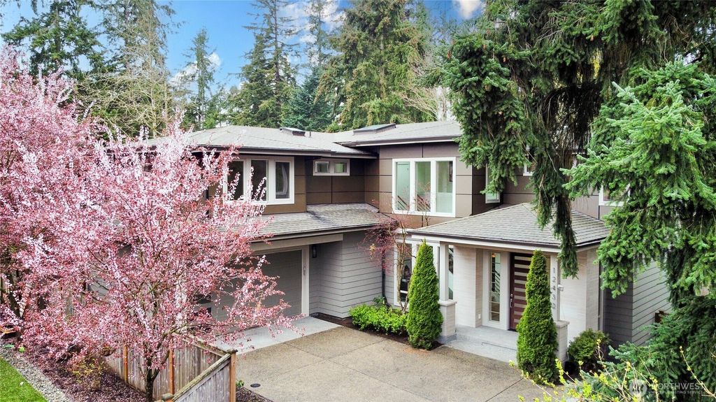 Photo of 12432 NE 75th st St, Kirkland, WA 98033 (MLS # 2346232)