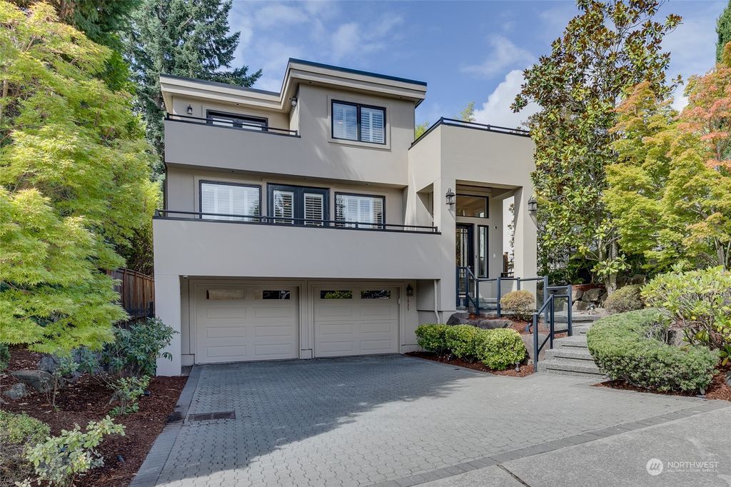 Photo of 1033 3rd Street, Kirkland, WA 98033 (MLS # 2153175)