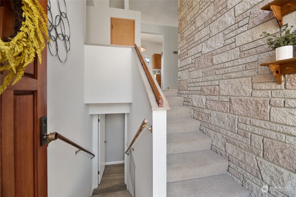 Photo of 7810 185th Place SW, Edmonds, WA 98026 (MLS # 2205810)