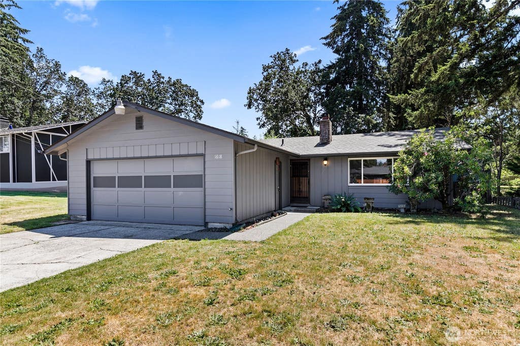 Photo of 1618 172nd Street E, Spanaway, WA 98387 (MLS # 2541962)
