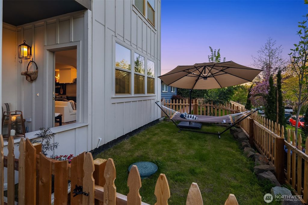 Photo of 5037 25th Avenue SW, Seattle, WA 98106 (MLS # 2515558)