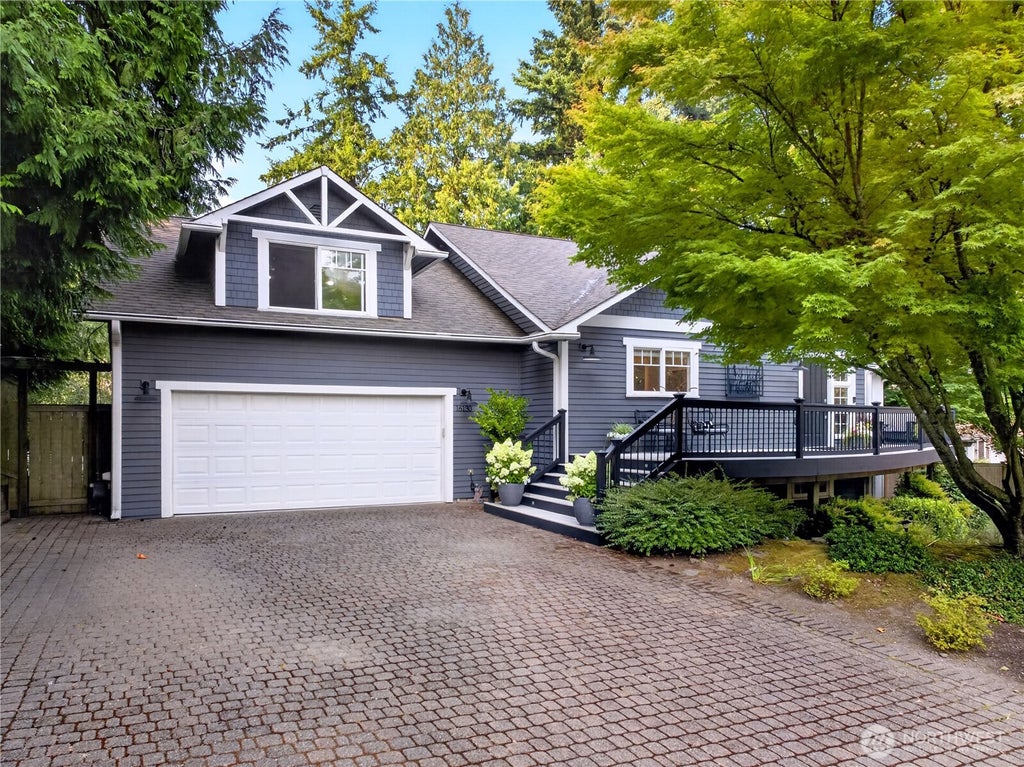 Photo of 16130 SE 47th Place, Bellevue, WA 98006 (MLS # 2566173)
