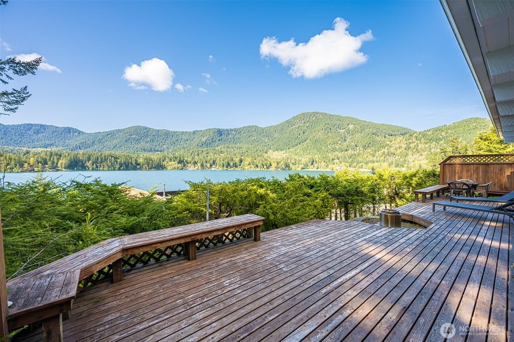 Photo of 42 Storman Place, Port Angeles, WA 98363 (MLS # 2513146)