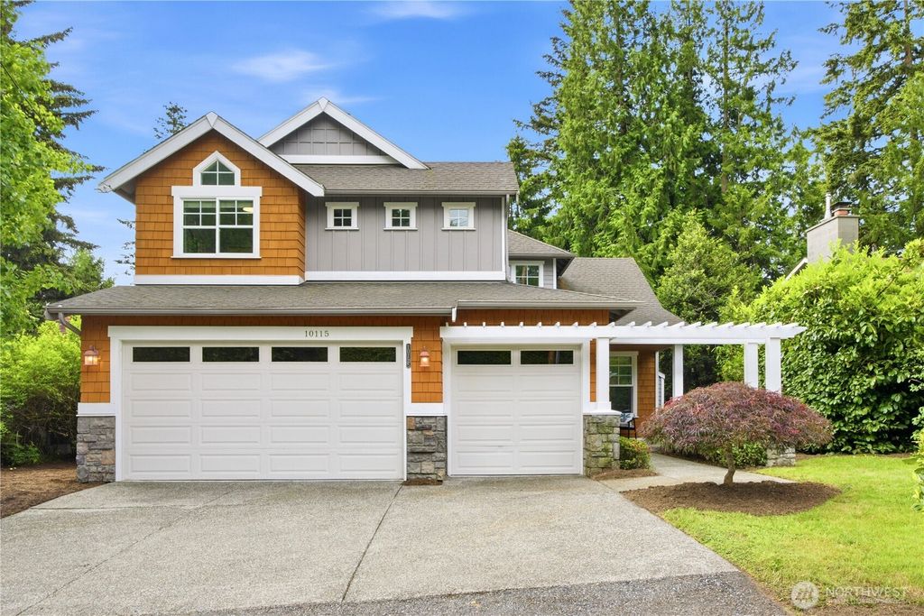 Photo of 10115 NE 24th St, Bellevue ST, Bellevue, WA 98004 (MLS # 2529022)