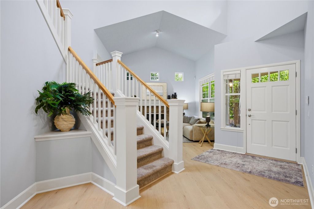 Photo of 10115 NE 24th St, Bellevue ST, Bellevue, WA 98004 (MLS # 2529022)