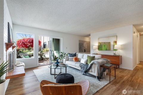 Photo of 2858 32nd Avenue W #106, Seattle, WA 98119 (MLS # 2451298)