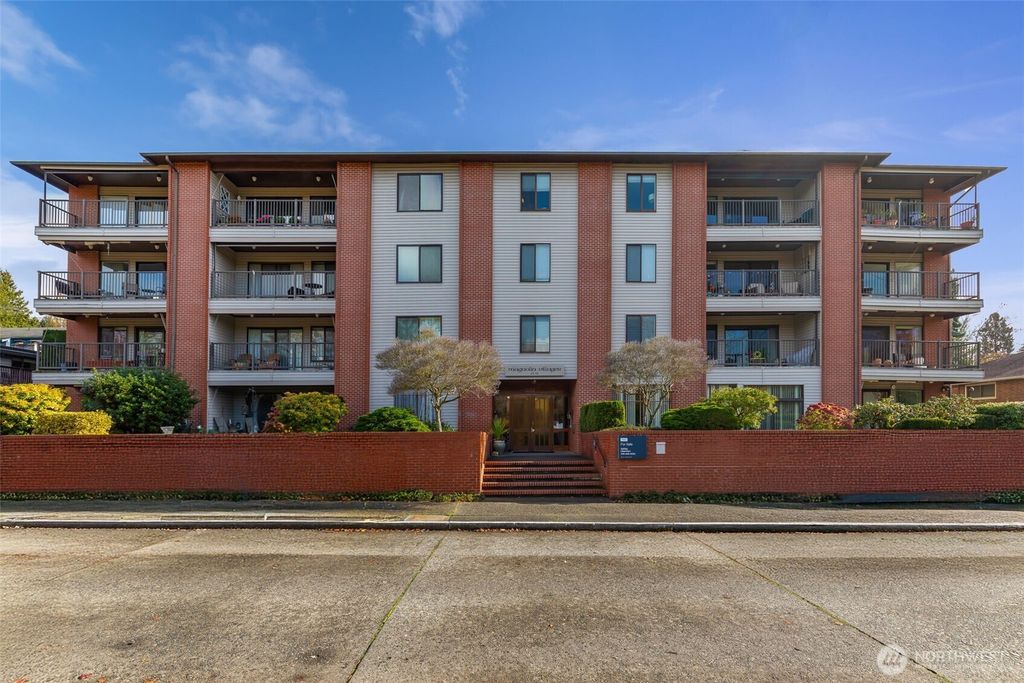 Photo of 2858 32nd Avenue W #106, Seattle, WA 98119 (MLS # 2451298)