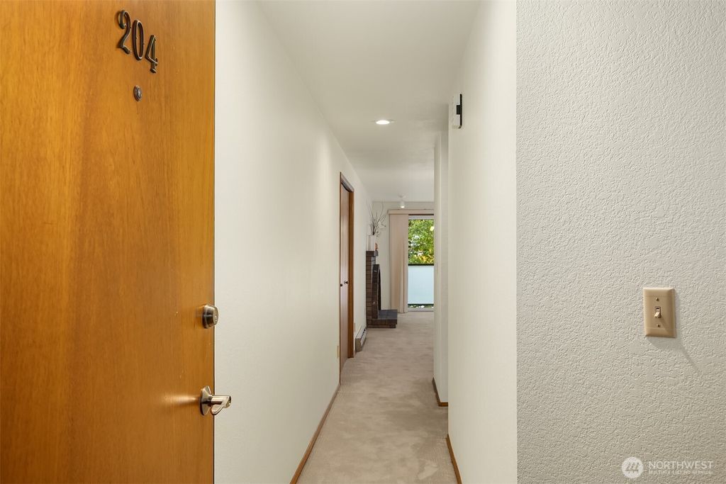 Photo of 3055 80th Avenue SE #204, Mercer Island, WA 98040 (MLS # 2438631)