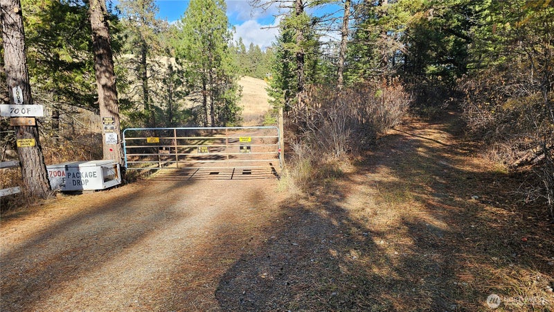700 Dry Gulch Road