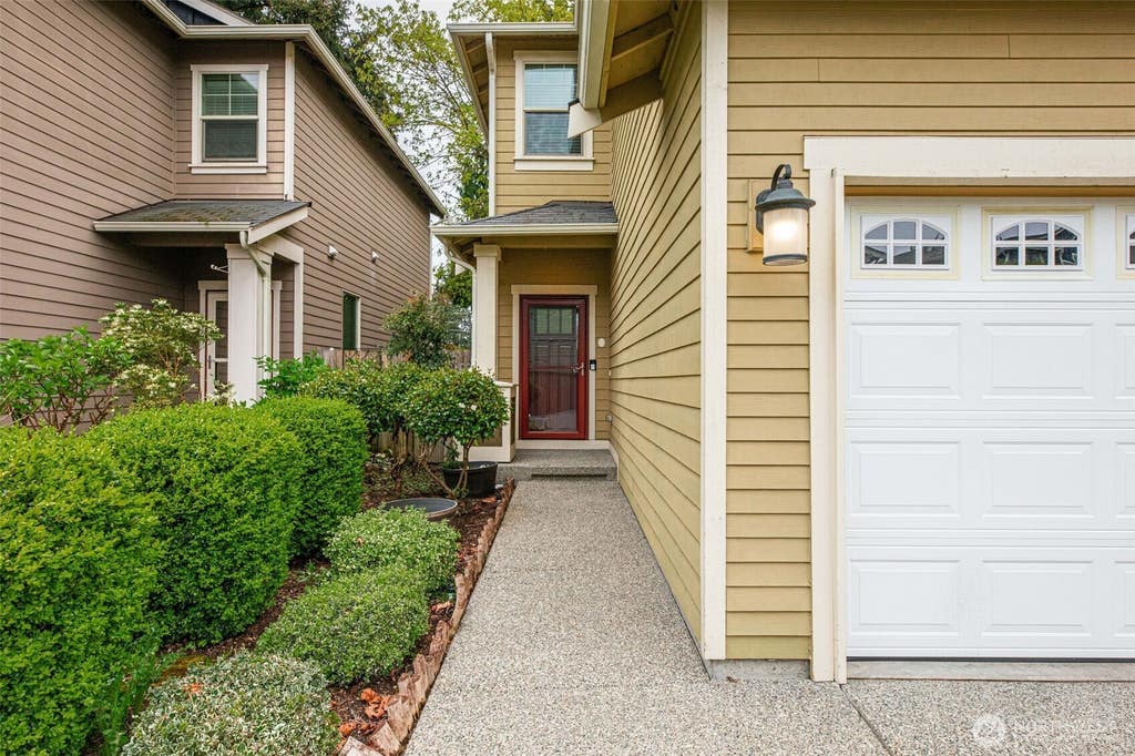 Photo of 20 92nd Avenue SE #35, Lake Stevens, WA 98258 (MLS # 2573728)