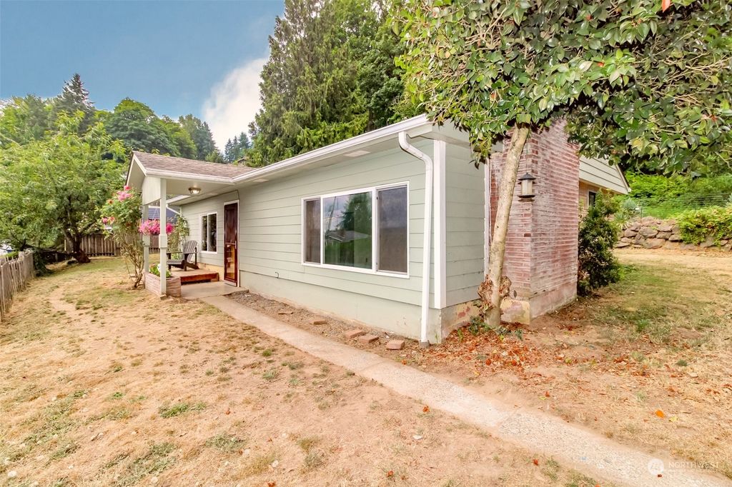 Photo of 11624 80th Avenue S, Seattle, WA 98178 (MLS # 2149057)