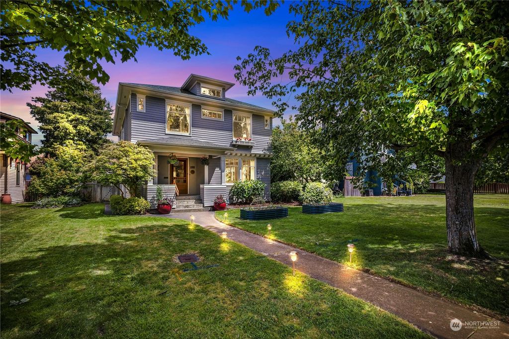 Photo of 2111 Rucker Avenue, Everett, WA 98201 (MLS # 2250206)