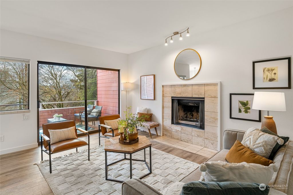 Photo of 2028 Waverly Place N #101, Seattle, WA 98109 (MLS # 2253866)