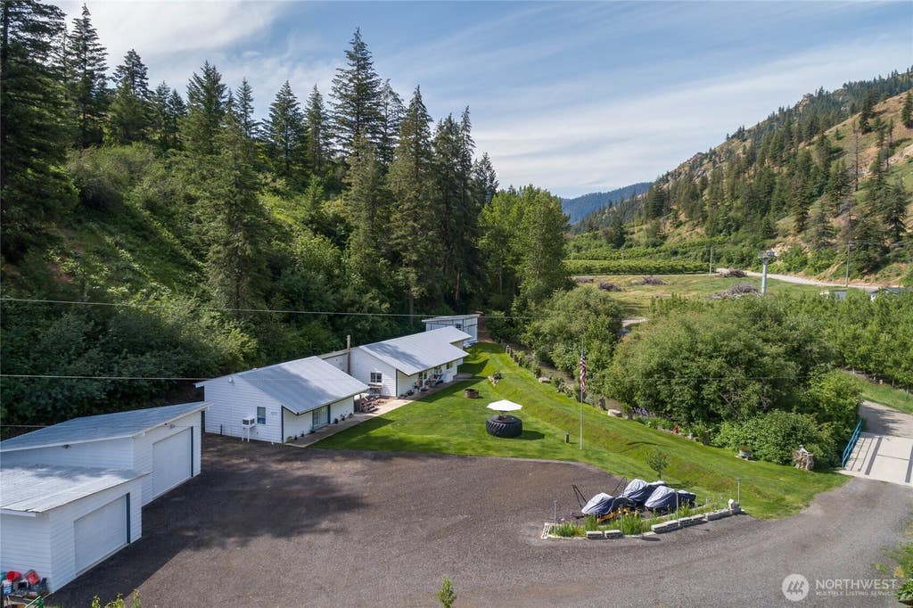 Photo of 1571 Mission Creek Road, Cashmere, WA 98815 (MLS # 2535575)