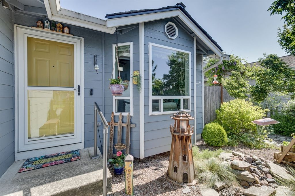 Photo of 2723 176th Street NE, Marysville, WA 98271 (MLS # 2076873)