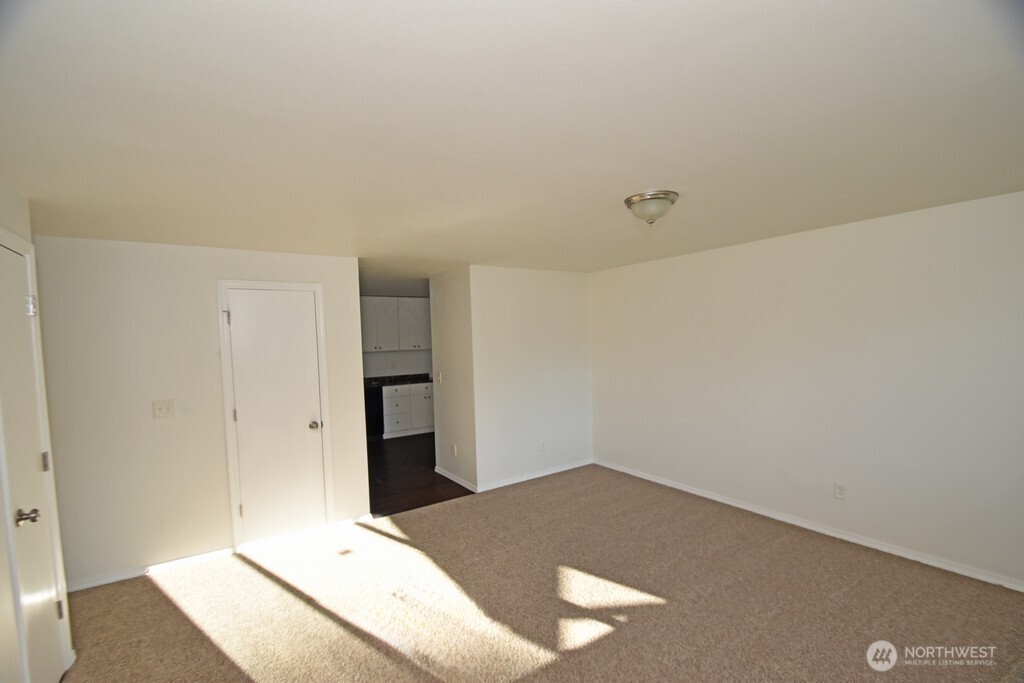 4717 116th Street NE