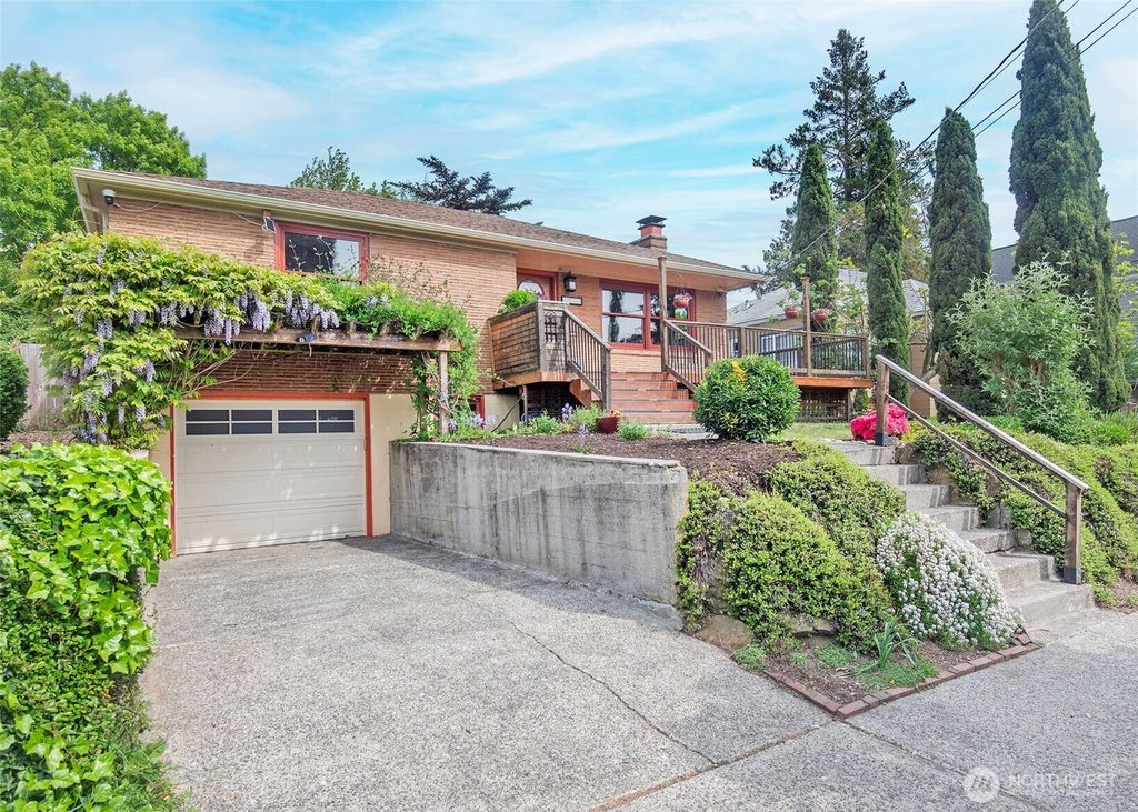 Photo of 8538 Latona Avenue NE, Seattle, WA 98115 (MLS # 2330969)