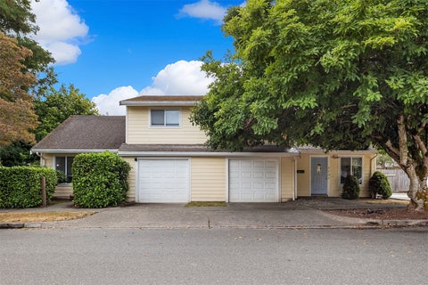 Photo of 2704 N 10th St ST, Tacoma, WA 98406 (MLS # 2599756)