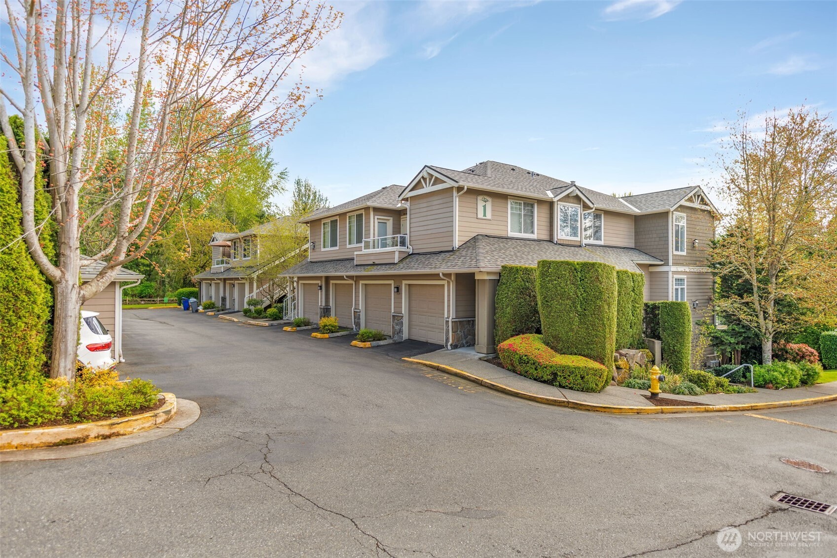3500 E Lake Sammamish Parkway SE 1-103