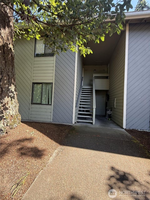 Photo of 5506 220th Street SW #A203, Mountlake Terrace, WA 98043 (MLS # 2535457)