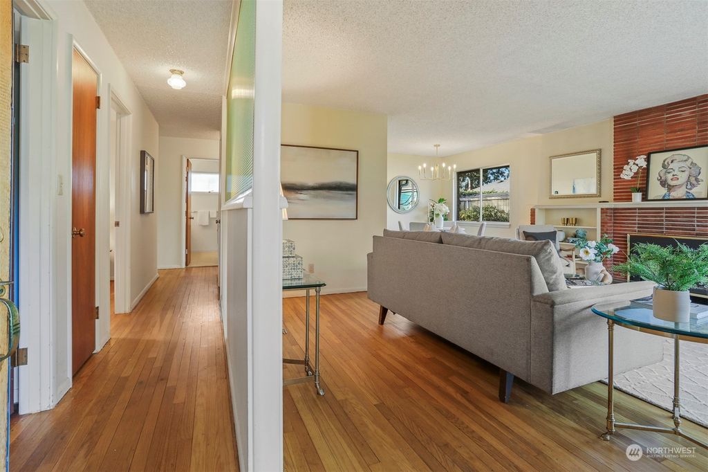 Photo of 6549 43rd Avenue NE, Seattle, WA 98115 (MLS # 2199982)