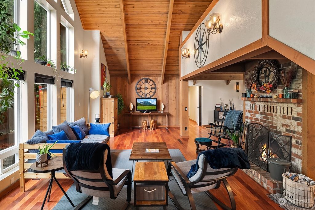 Photo of 5314 215th Street SE, Woodinville, WA 98072 (MLS # 2005178)