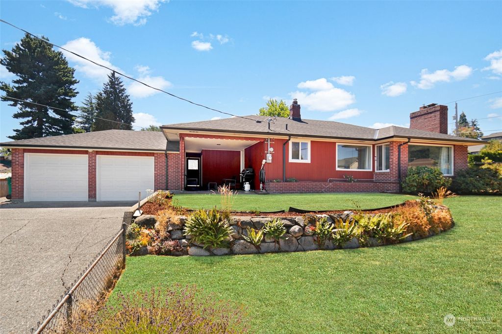 Photo of 11530 87th Avenue S, Seattle, WA 98178 (MLS # 2149275)