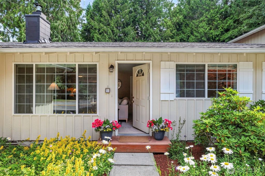 Photo of 14527 60th Avenue W, Edmonds, WA 98026 (MLS # 2396578)