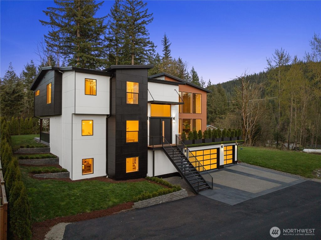 Photo of 9730 354th Avenue SE, Snoqualmie, WA 98065 (MLS # 2465527)