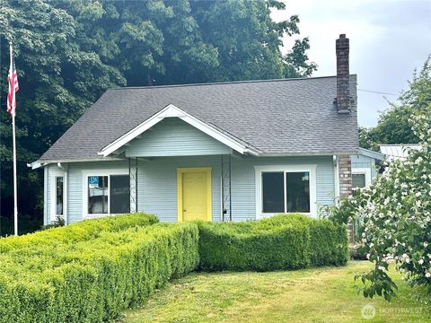 Photo of 381 Trillium Avenue, Forks, WA 98331 (MLS # 2382563)
