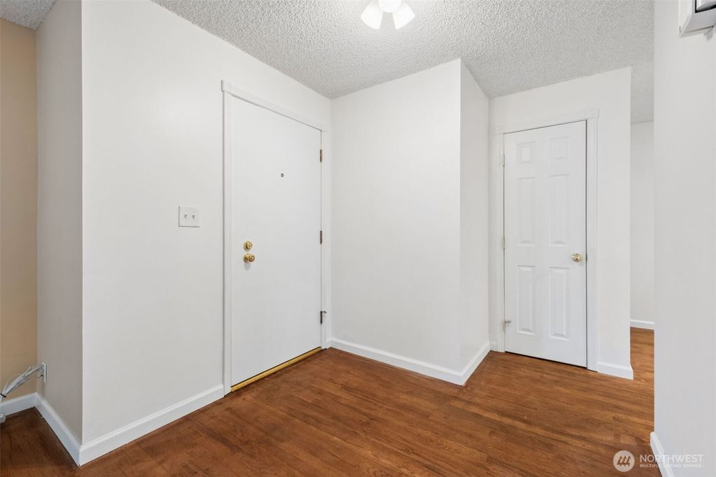 Photo of 14204 12th Avenue SW, Burien, WA 98166 (MLS # 2495935)