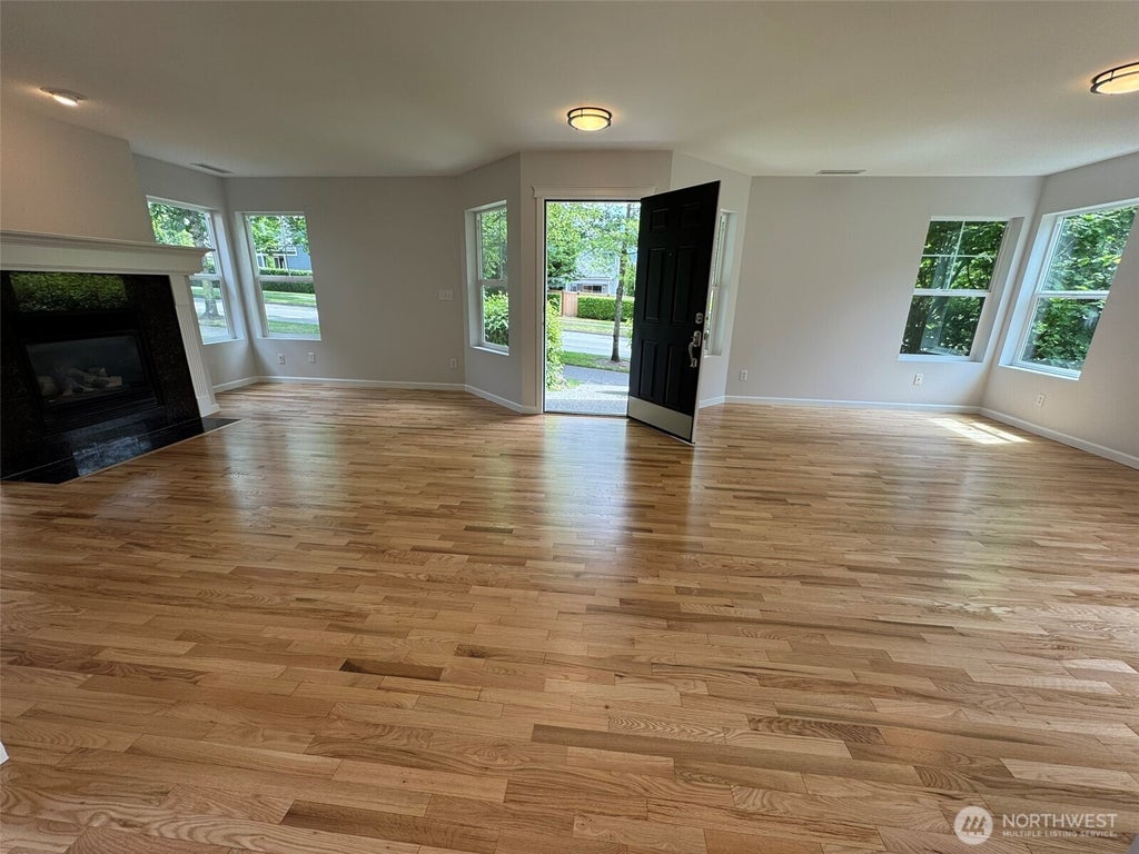 Photo of 7431 Fairway Avenue SE, Snoqualmie, WA 98065 (MLS # 2575380)