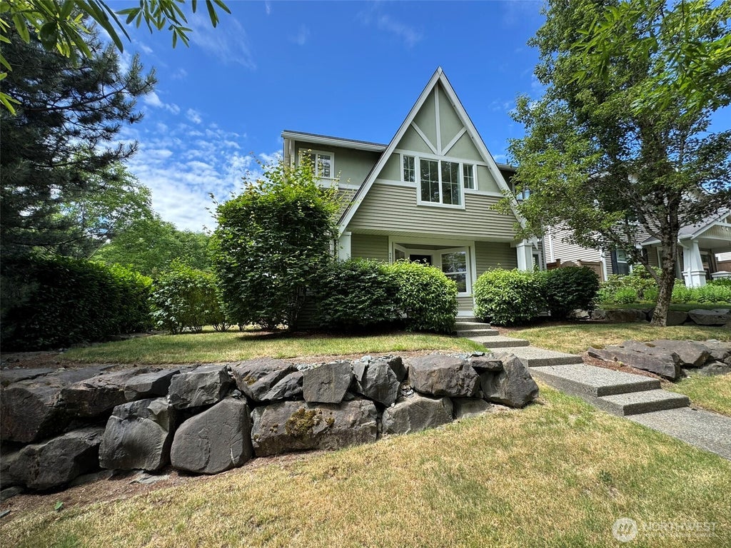 Photo of 7431 Fairway Avenue SE, Snoqualmie, WA 98065 (MLS # 2575380)