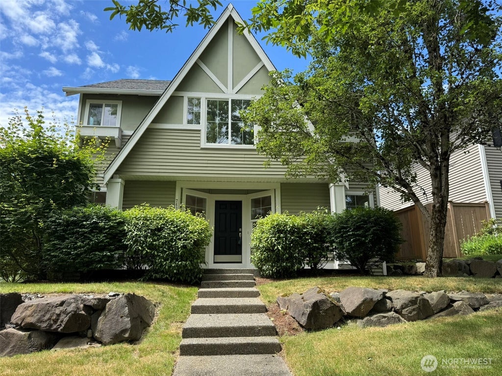 Photo of 7431 Fairway Avenue SE, Snoqualmie, WA 98065 (MLS # 2575380)
