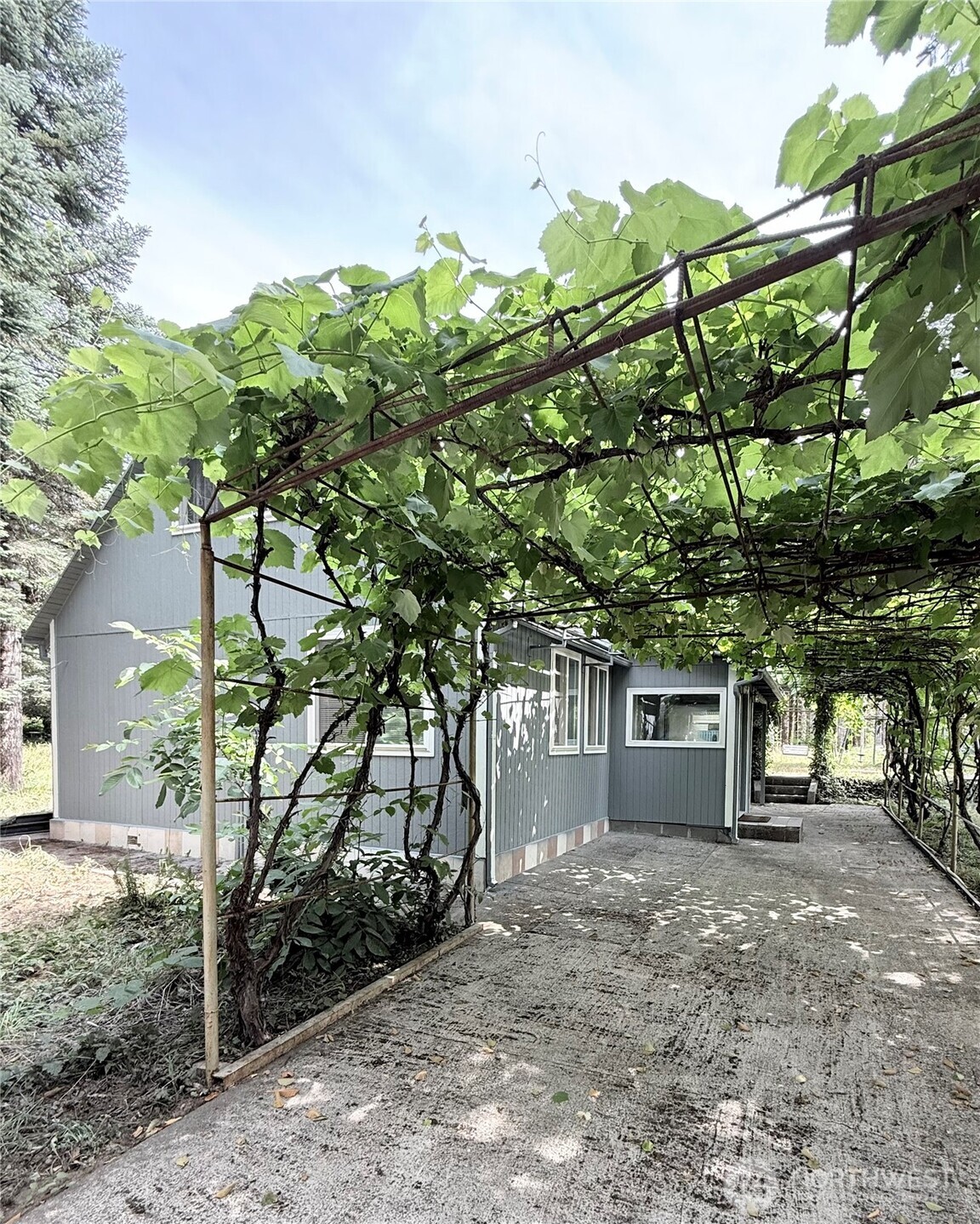 186 Van Hoesen Road