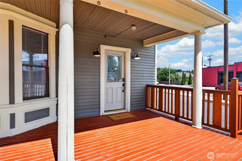301 W Main Street