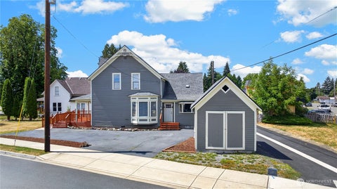 Photo of 301 W Main Street, Monroe, WA 98272 (MLS # 2561214)