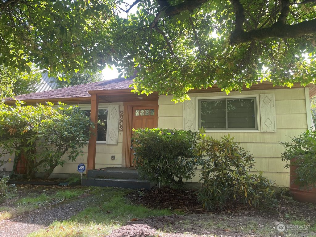 Photo of 2203 NE 82nd Street, Seattle, WA 98115 (MLS # 2299241)
