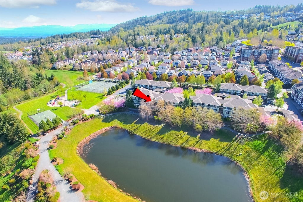 Photo of 1957 23rd Place NE #203, Issaquah, WA 98027 (MLS # 2593278)