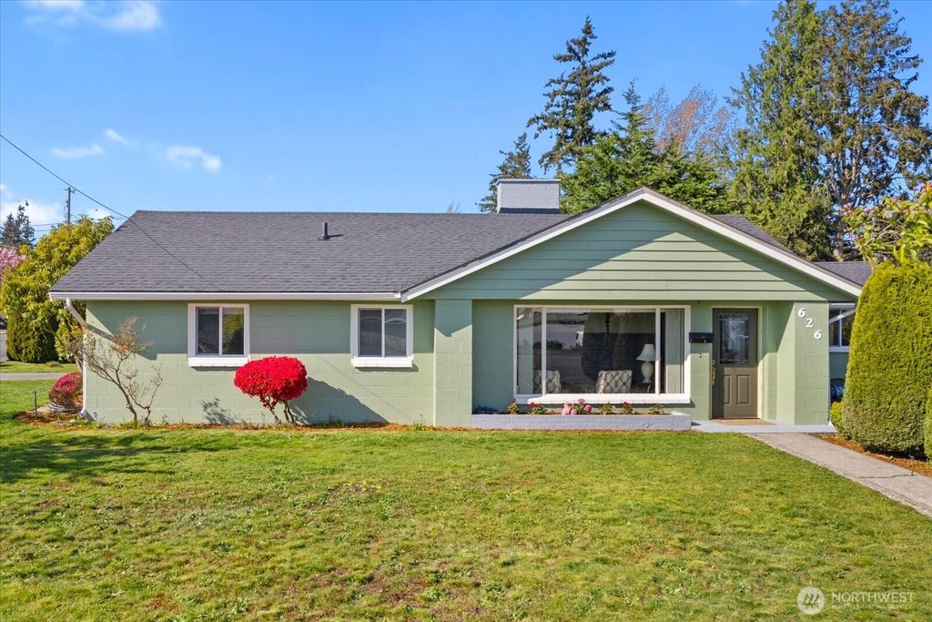 Photo of 626 Legion Dr. Dr, Everett, WA 98201 (MLS # 2359360)