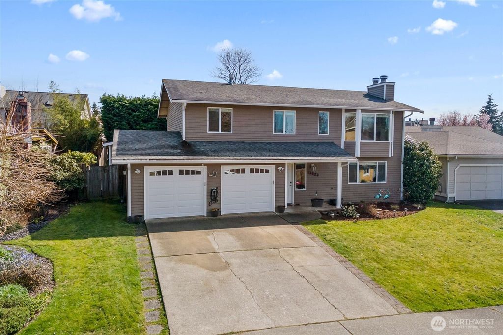 Photo of 13823 SE 274th Street, Kent, WA 98042 (MLS # 2350088)