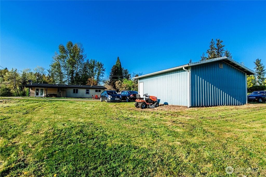 Photo of 10805 SE 248th Street, Kent, WA 98030 (MLS # 2525467)