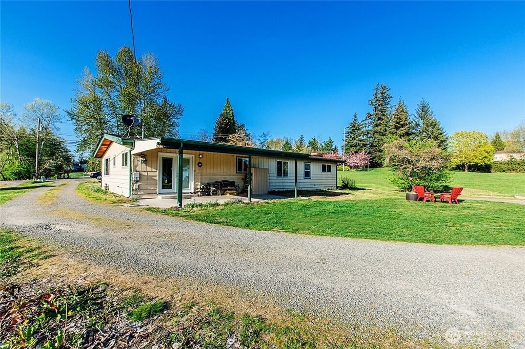 Photo of 10805 SE 248th Street, Kent, WA 98030 (MLS # 2525467)