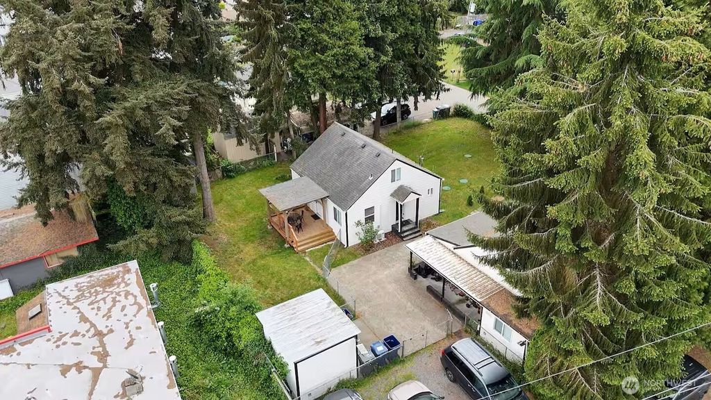 Photo of 14808 131st Avenue SE, Renton, WA 98058 (MLS # 2550333)