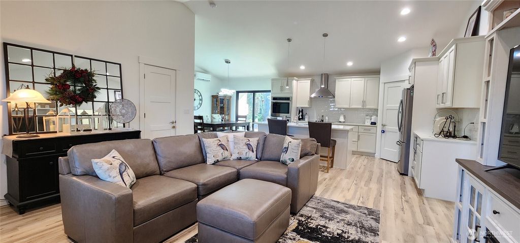 Photo of 160 E Country Club Drive N, Union, WA 98592 (MLS # 2504639)