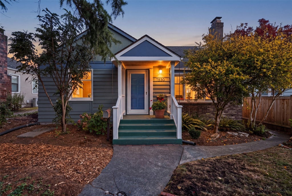 Photo of 7530 31st Avenue NW, Seattle, WA 98117 (MLS # 2595152)