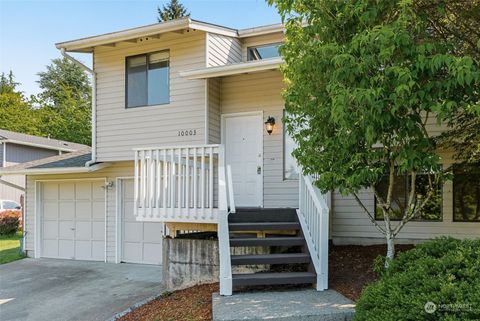 Photo of 10003 SE 203rd Street, Kent, WA 98031 (MLS # 2072160)
