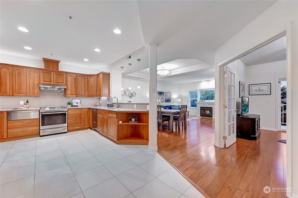 Photo of 4406 Providence Point Place SE #111, Issaquah, WA 98029 (MLS # 2184647)